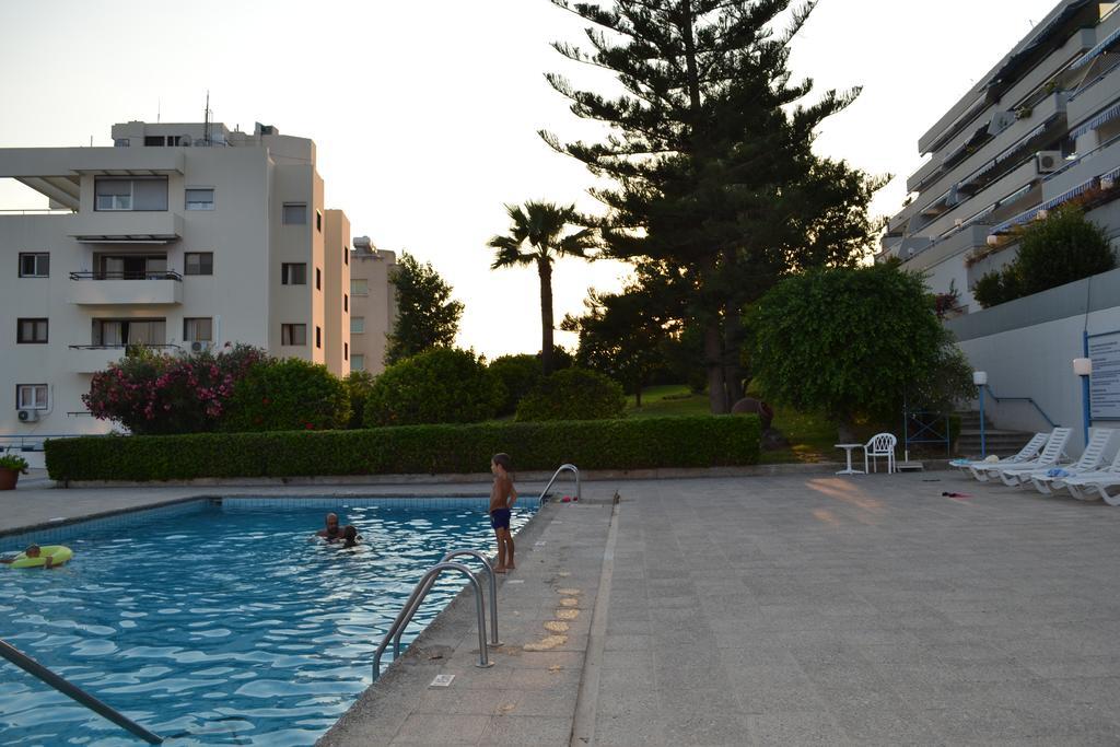 Alania Sea View Apartment Limassol Eksteriør billede